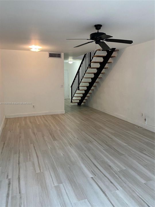 Recently Rented: $2,150 (2 beds, 1 baths, 1110 Square Feet)