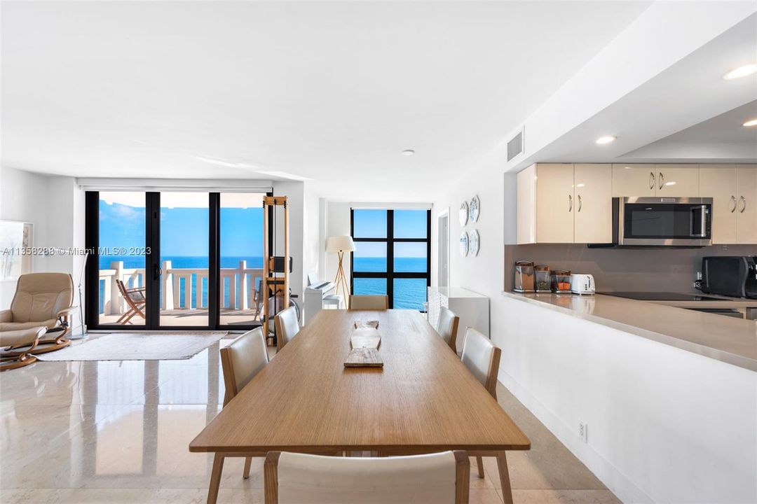 Recently Sold: $2,150,000 (3 beds, 2 baths, 1782 Square Feet)