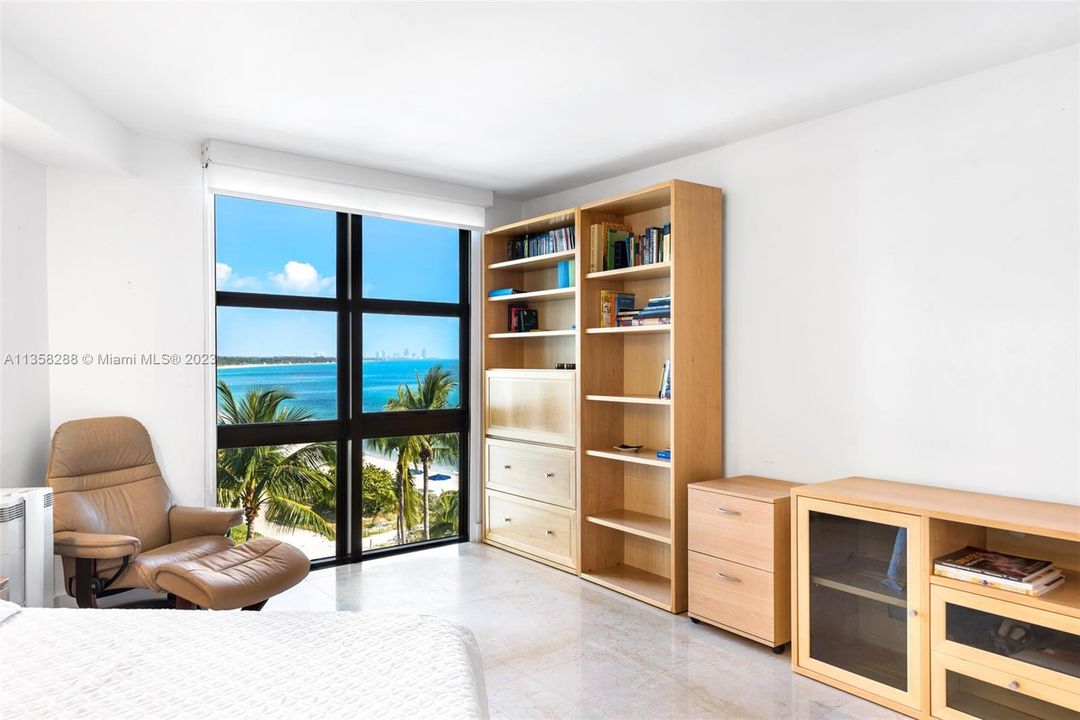 Recently Sold: $2,150,000 (3 beds, 2 baths, 1782 Square Feet)