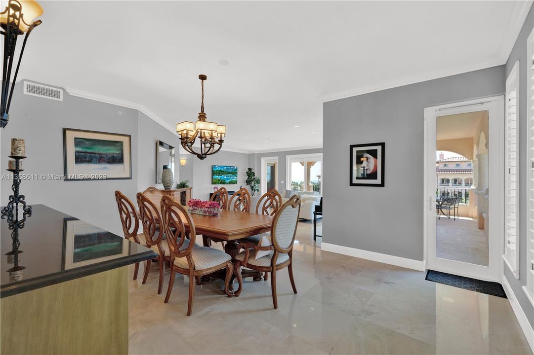 Recently Sold: $1,695,000 (3 beds, 3 baths, 2980 Square Feet)