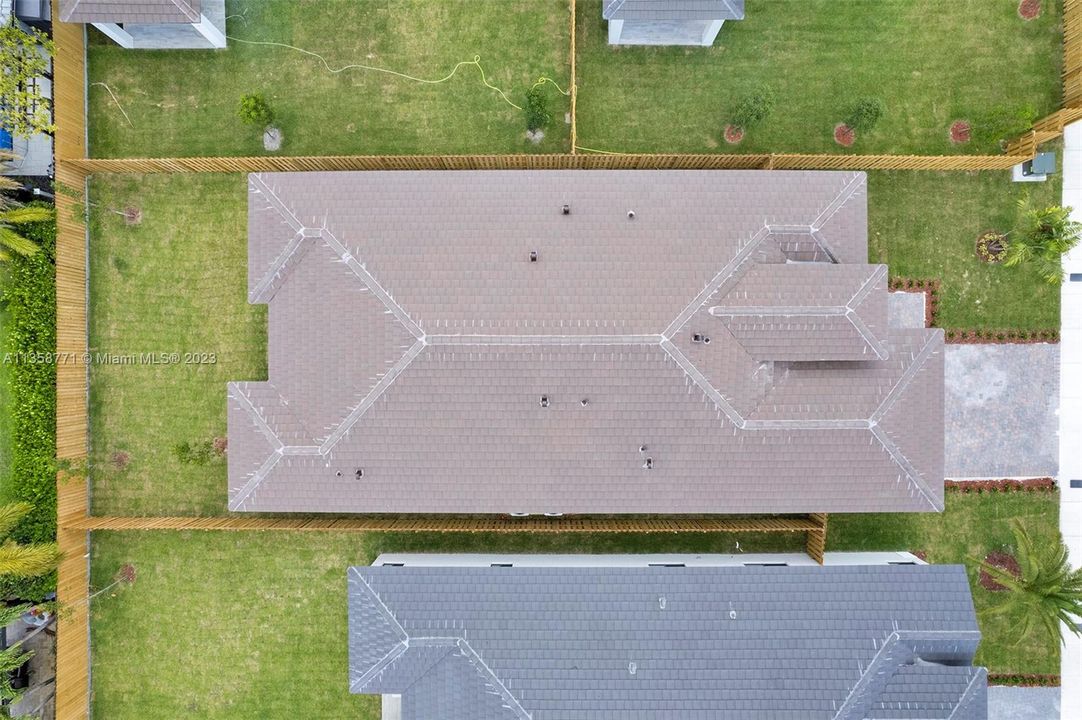 Recently Sold: $1,085,000 (5 beds, 3 baths, 2653 Square Feet)