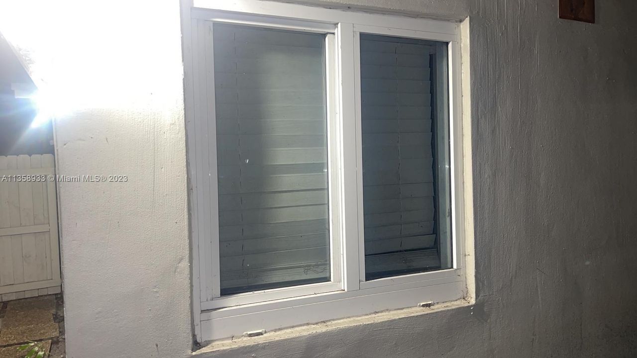 Недавно продано: $499,000 (3 спален, 2 ванн, 1816 Квадратных фут)