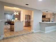 Недавно продано: $499,000 (3 спален, 2 ванн, 1816 Квадратных фут)