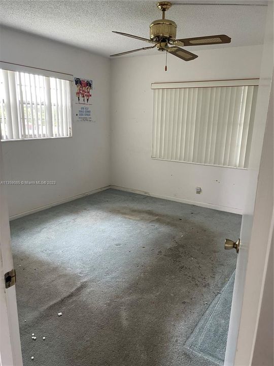 Recently Sold: $130,000 (2 beds, 1 baths, 840 Square Feet)