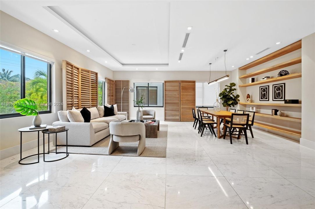 Active With Contract: $3,950,000 (4 beds, 4 baths, 4775 Square Feet)