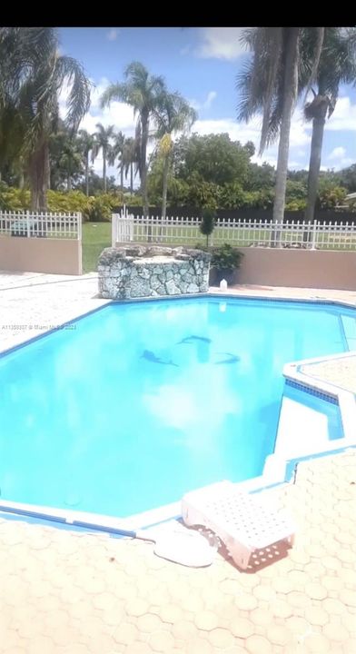 Recently Rented: $5,250 (4 beds, 3 baths, 3620 Square Feet)