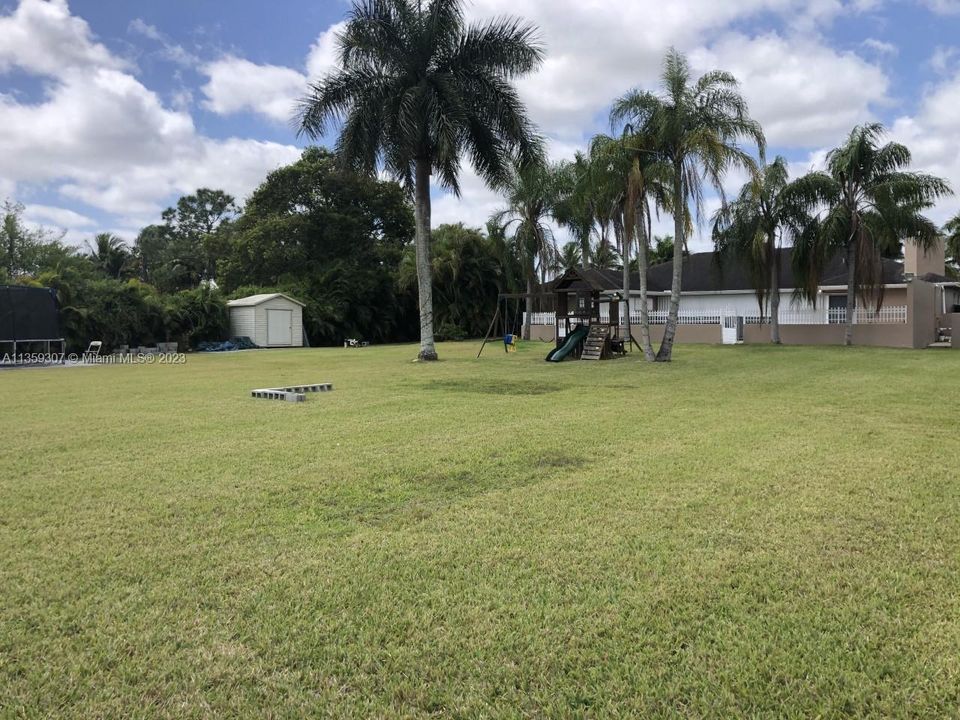 Recently Rented: $5,250 (4 beds, 3 baths, 3620 Square Feet)