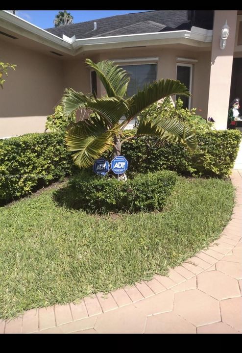 Recently Rented: $5,250 (4 beds, 3 baths, 3620 Square Feet)