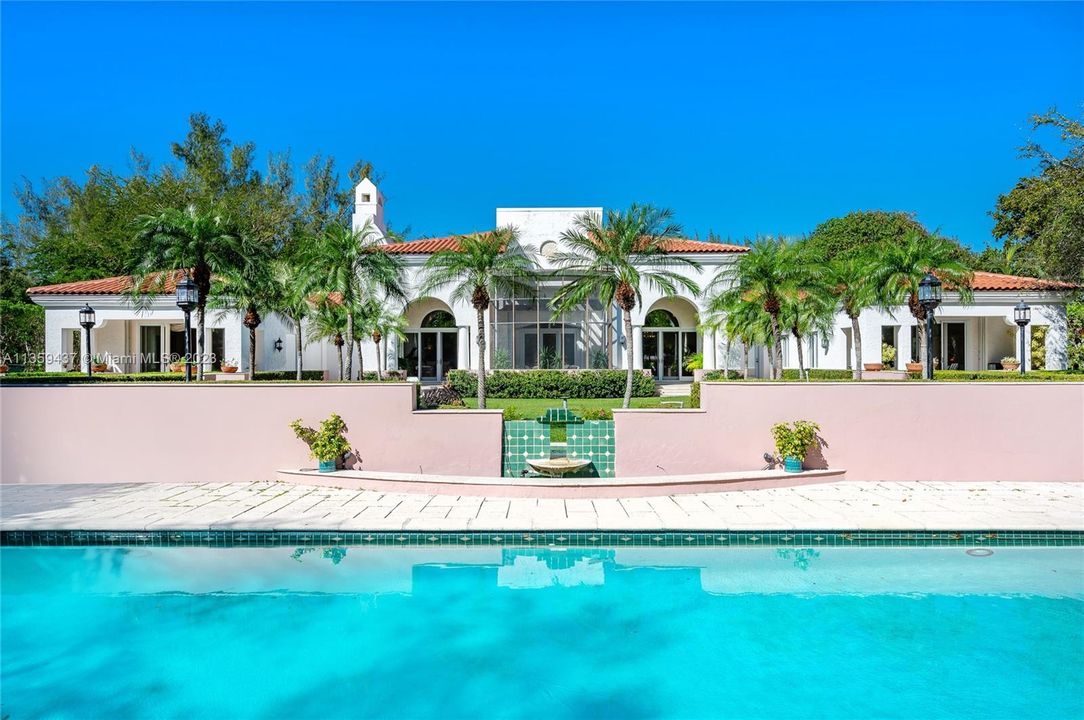 Active With Contract: $27,900,000 (6 beds, 7 baths, 8500 Square Feet)