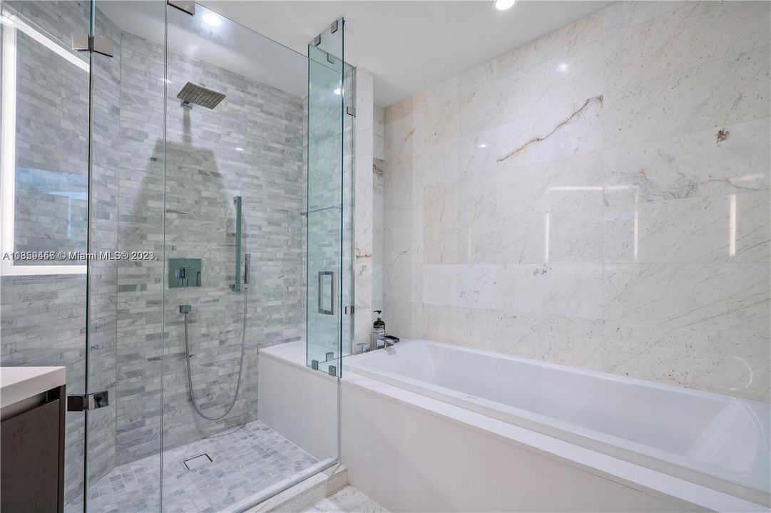 最近租的: $6,950 (2 贝兹, 3 浴室, 1559 平方英尺)