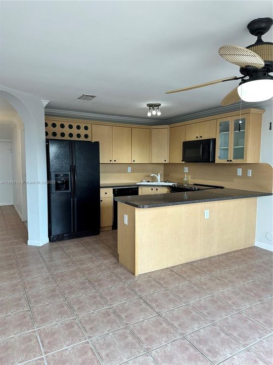 Recently Rented: $3,195 (3 beds, 2 baths, 1790 Square Feet)