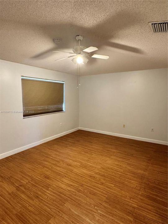 Recently Rented: $3,195 (3 beds, 2 baths, 1790 Square Feet)