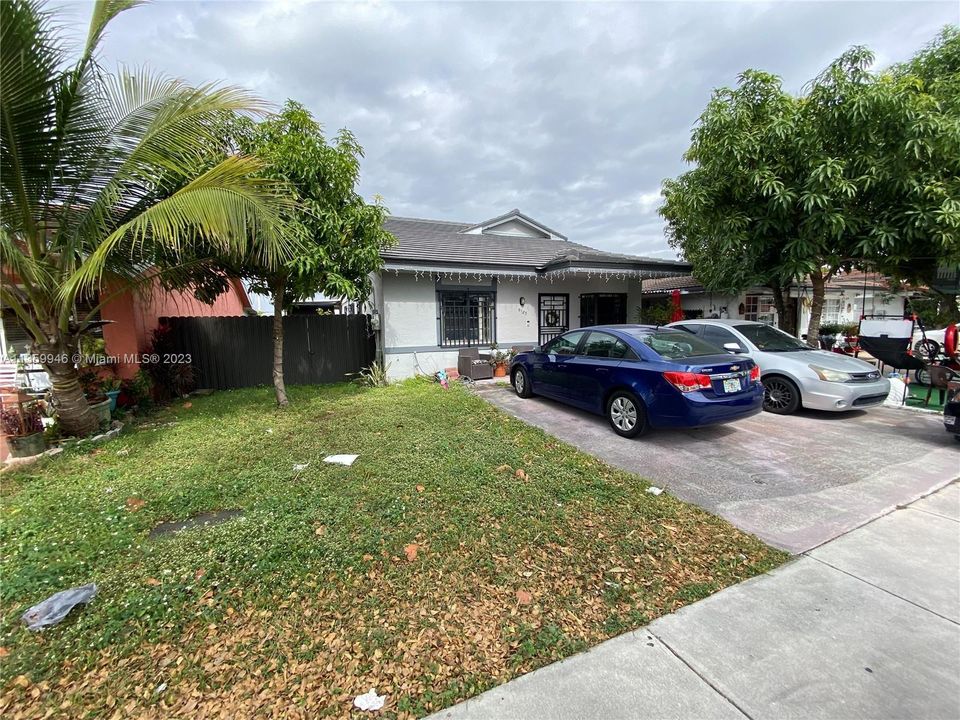 Recently Sold: $449,900 (3 beds, 2 baths, 1170 Square Feet)