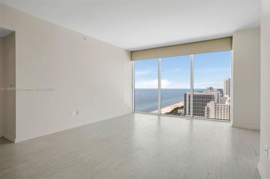 Recently Rented: $7,150 (2 beds, 2 baths, 1380 Square Feet)