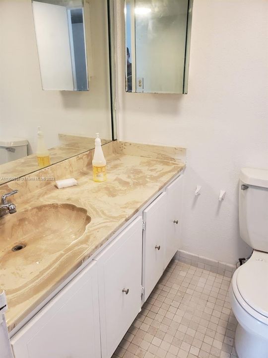 Recently Rented: $2,000 (1 beds, 1 baths, 616 Square Feet)