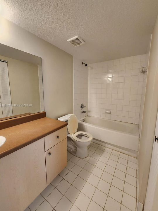 最近租的: $2,250 (3 贝兹, 2 浴室, 1300 平方英尺)
