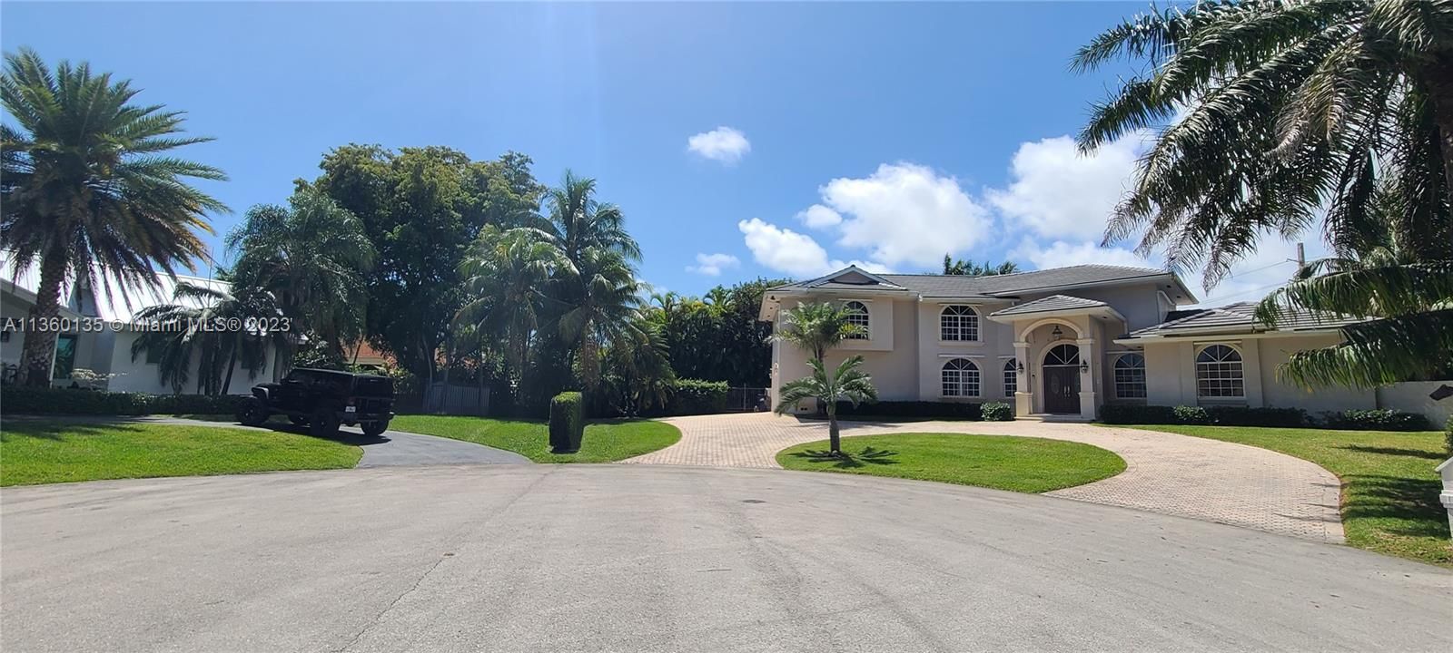 Recently Sold: $1,549,700 (5 beds, 3 baths, 3376 Square Feet)