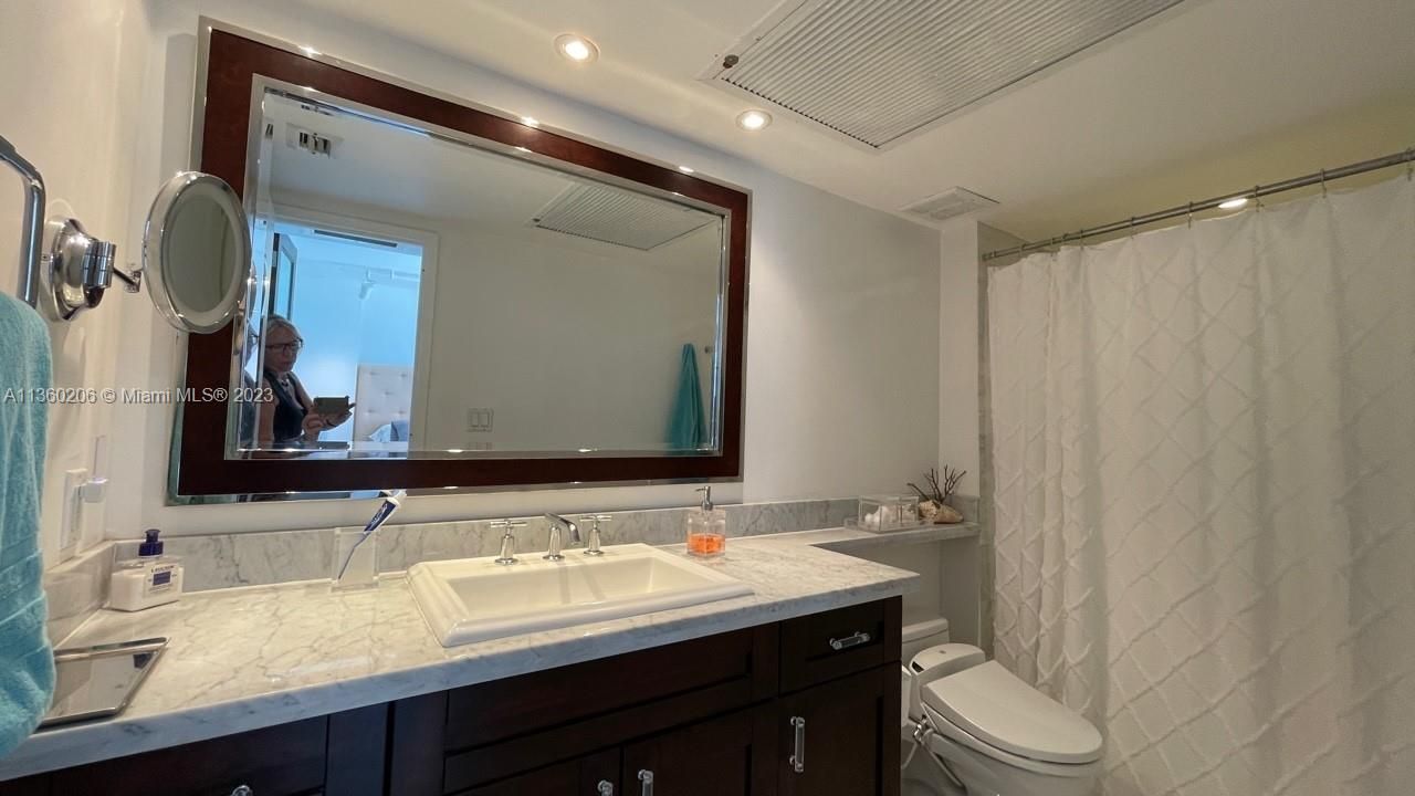 Недавно арендовано: $4,500 (2 спален, 2 ванн, 1070 Квадратных фут)