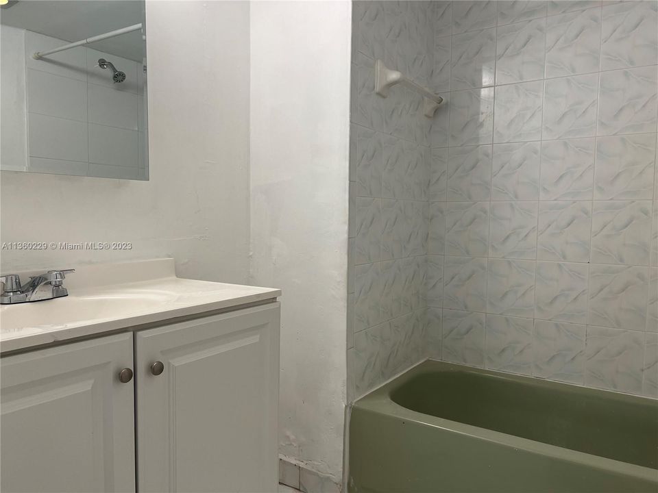 Недавно арендовано: $2,500 (2 спален, 2 ванн, 1113 Квадратных фут)