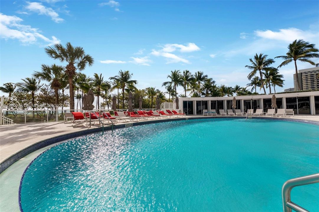 Recently Sold: $1,950,000 (3 beds, 3 baths, 3300 Square Feet)