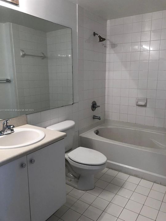 Недавно арендовано: $2,200 (1 спален, 1 ванн, 685 Квадратных фут)