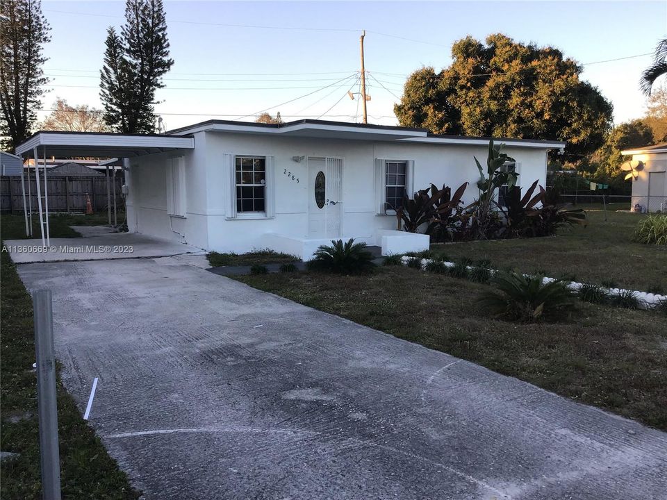 Recently Sold: $349,999 (3 beds, 1 baths, 864 Square Feet)