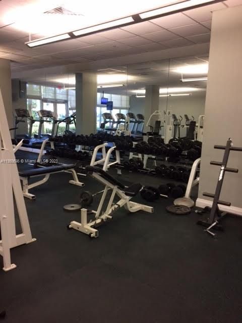 For Rent: $2,950 (2 beds, 1 baths, 1251 Square Feet)