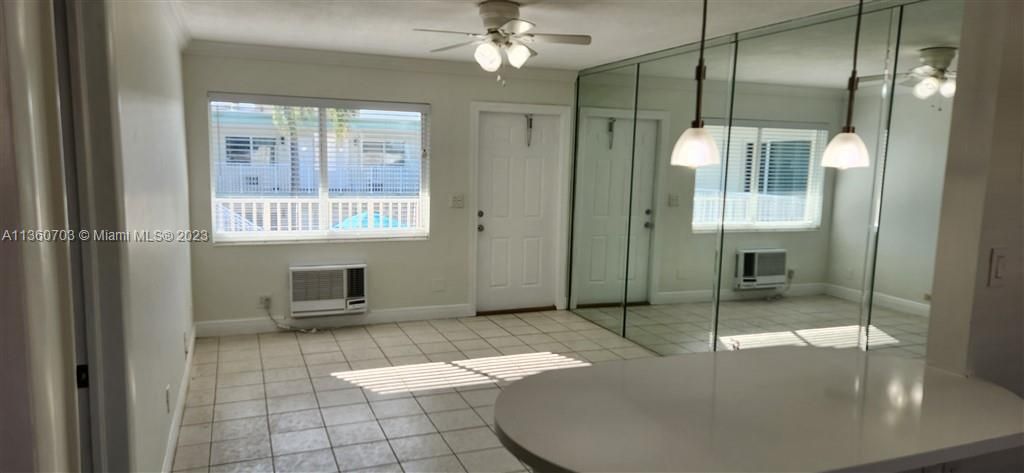 Недавно арендовано: $1,700 (1 спален, 1 ванн, 530 Квадратных фут)