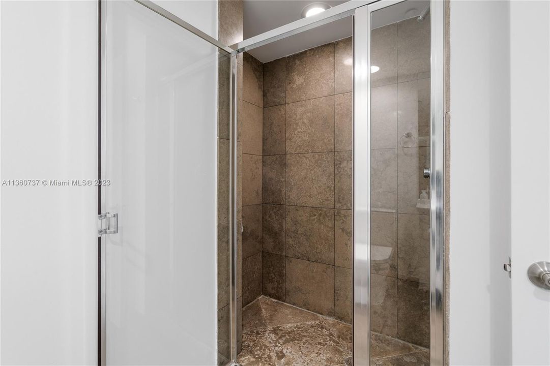 最近租的: $6,500 (2 贝兹, 2 浴室, 1269 平方英尺)