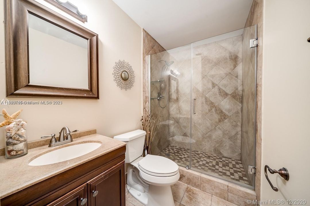 最近租的: $2,800 (2 贝兹, 2 浴室, 1440 平方英尺)
