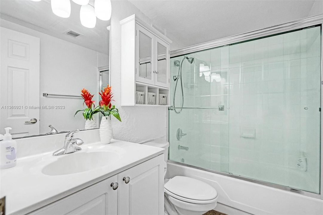 Недавно арендовано: $3,000 (1 спален, 1 ванн, 745 Квадратных фут)