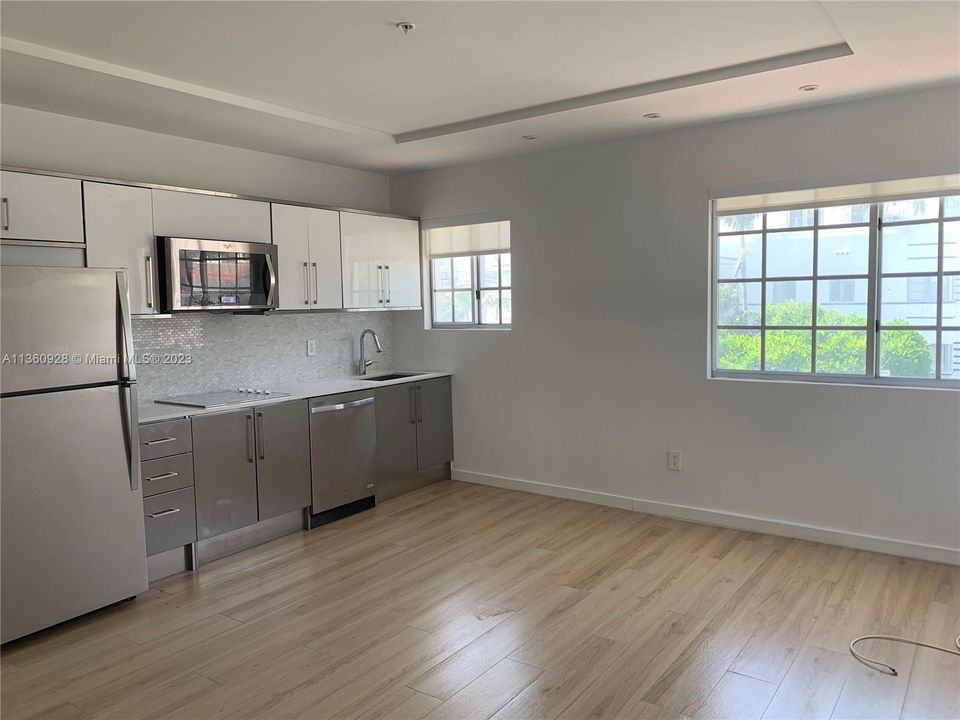 Недавно продано: $250,000 (1 спален, 1 ванн, 394 Квадратных фут)