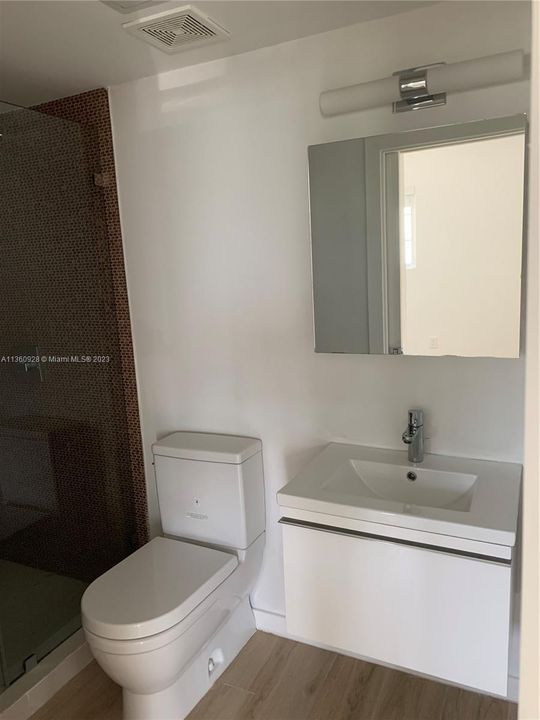 Недавно продано: $250,000 (1 спален, 1 ванн, 394 Квадратных фут)