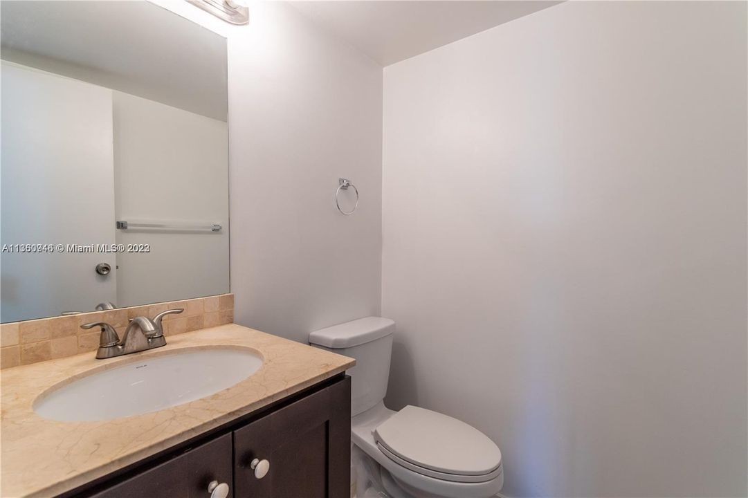 Недавно арендовано: $2,250 (1 спален, 1 ванн, 1075 Квадратных фут)