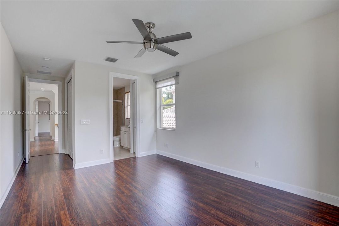 Недавно арендовано: $12,000 (5 спален, 4 ванн, 0 Квадратных фут)