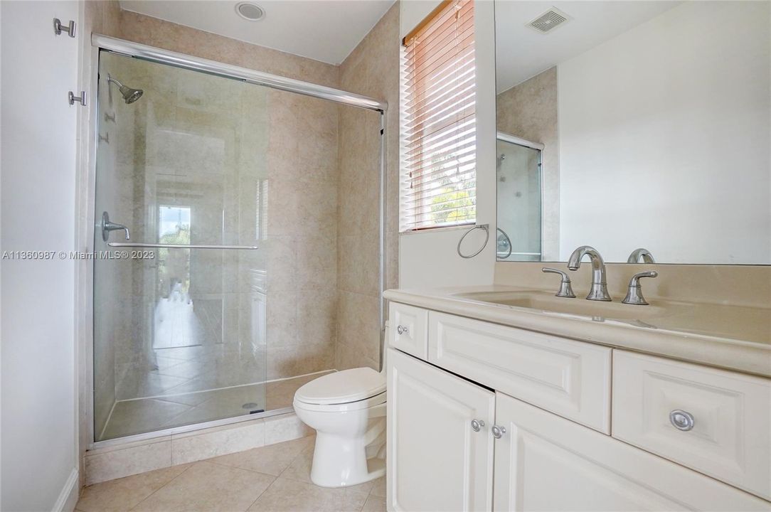 Недавно арендовано: $12,000 (5 спален, 4 ванн, 0 Квадратных фут)