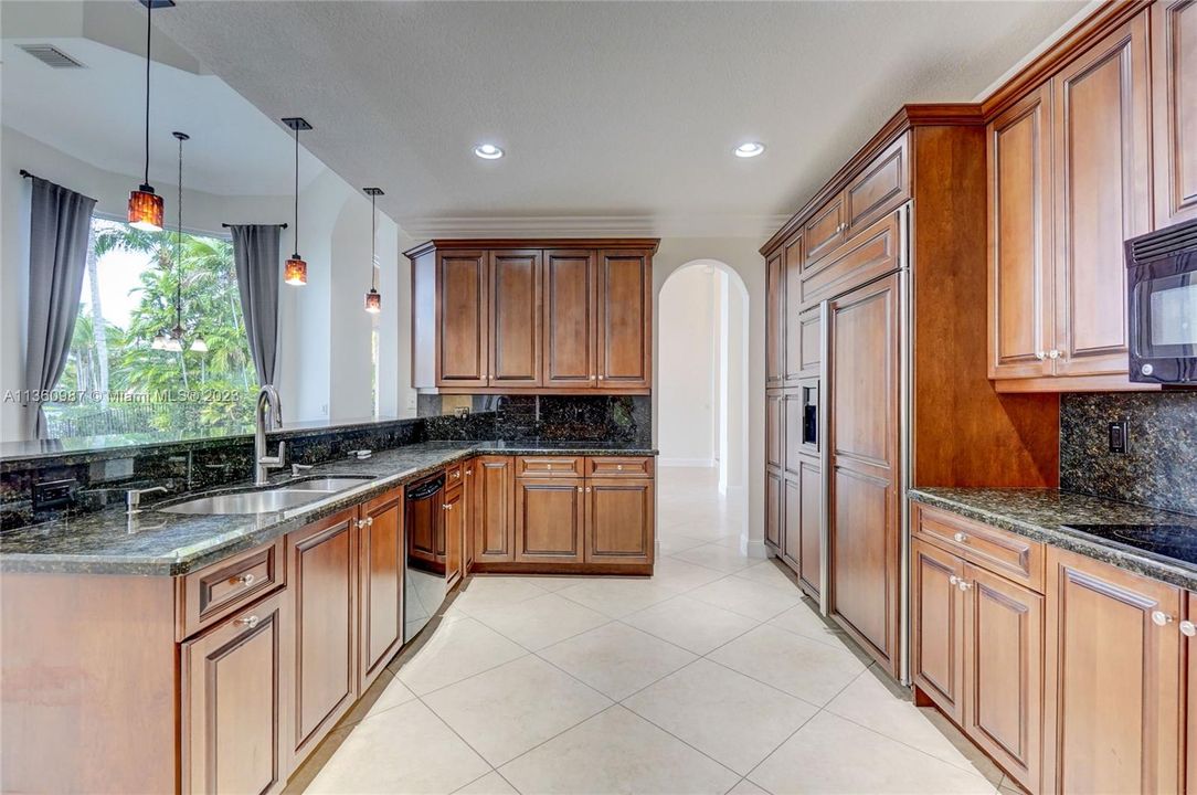 Недавно арендовано: $12,000 (5 спален, 4 ванн, 0 Квадратных фут)