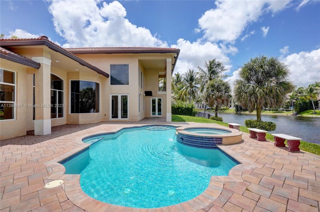 Недавно арендовано: $12,000 (5 спален, 4 ванн, 0 Квадратных фут)