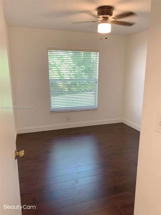 Recently Rented: $2,850 (3 beds, 2 baths, 1440 Square Feet)