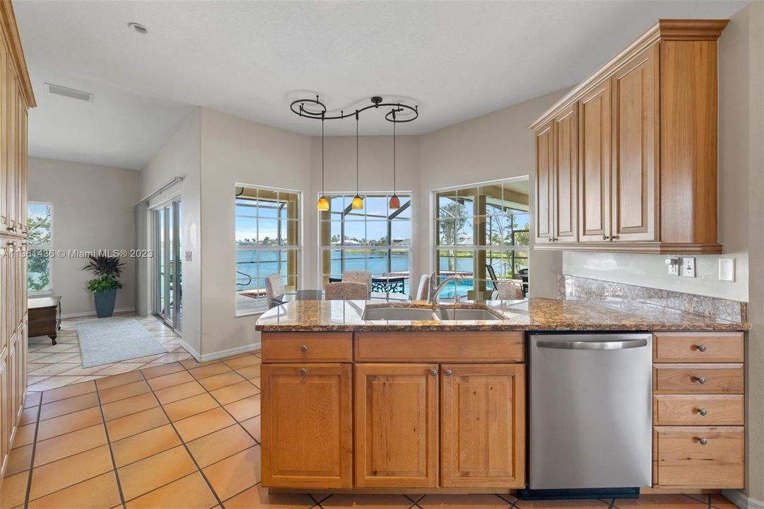 Recently Sold: $675,000 (3 beds, 2 baths, 0 Square Feet)