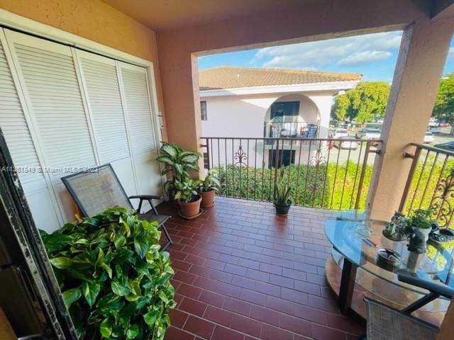 Recently Sold: $1,400,000 (0 beds, 0 baths, 5286 Square Feet)