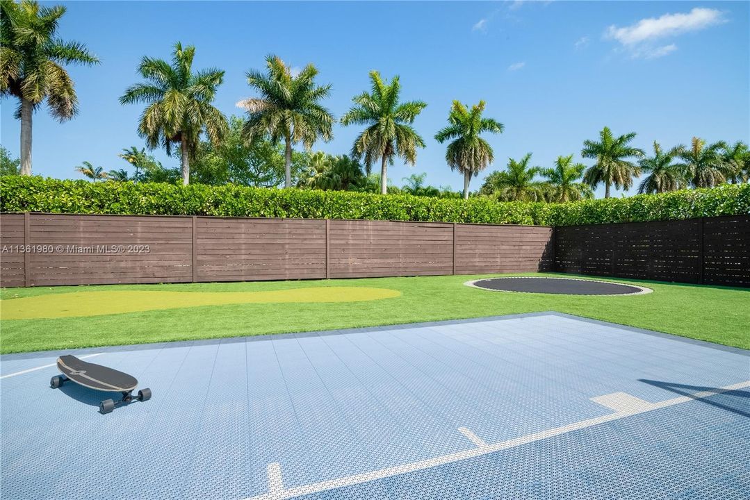 Basketball Court / Putting Green