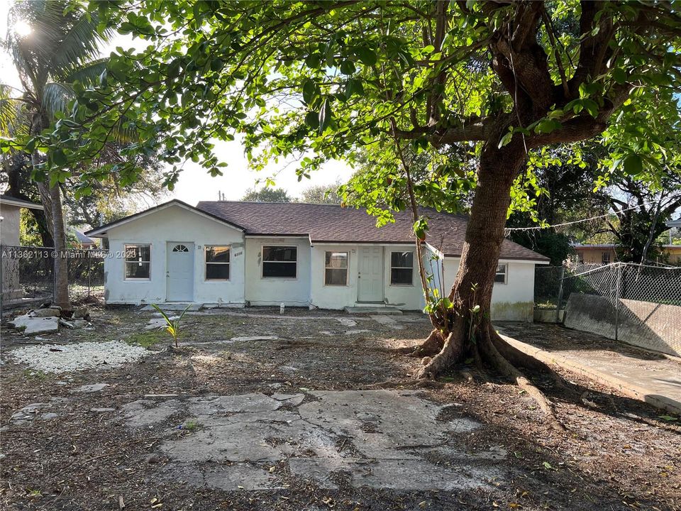 Vendido Recientemente: $309,900 (0.12 acres)