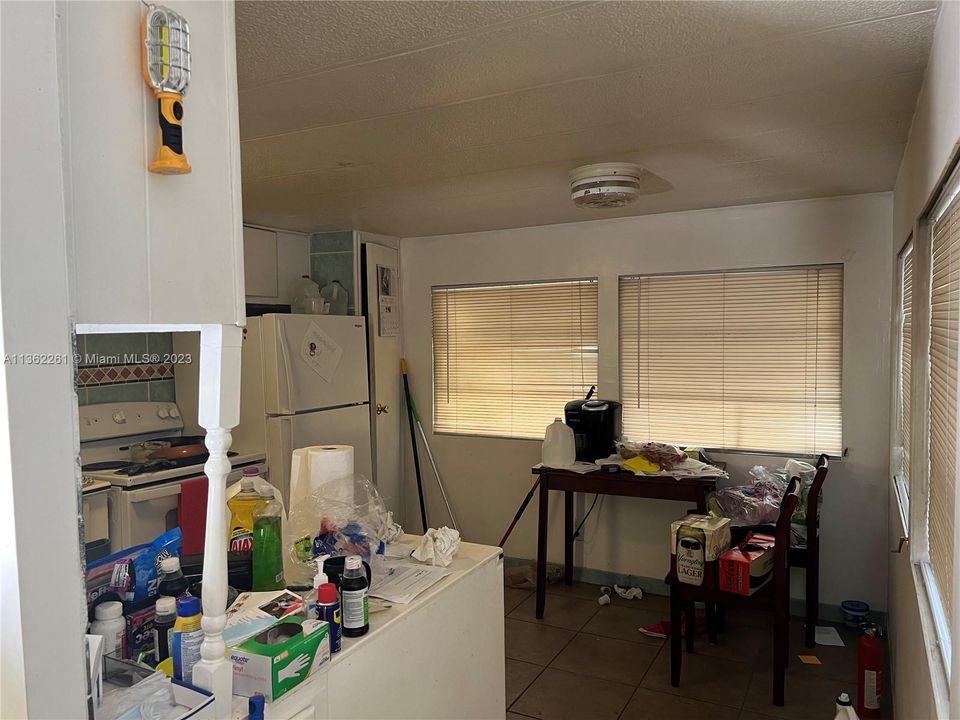 Vendido Recientemente: $75,000 (2 camas, 1 baños, 672 Pies cuadrados)