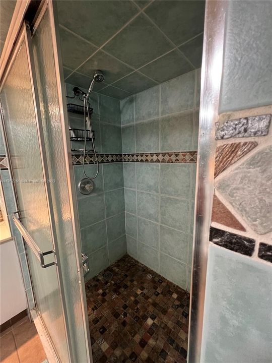 Vendido Recientemente: $75,000 (2 camas, 1 baños, 672 Pies cuadrados)