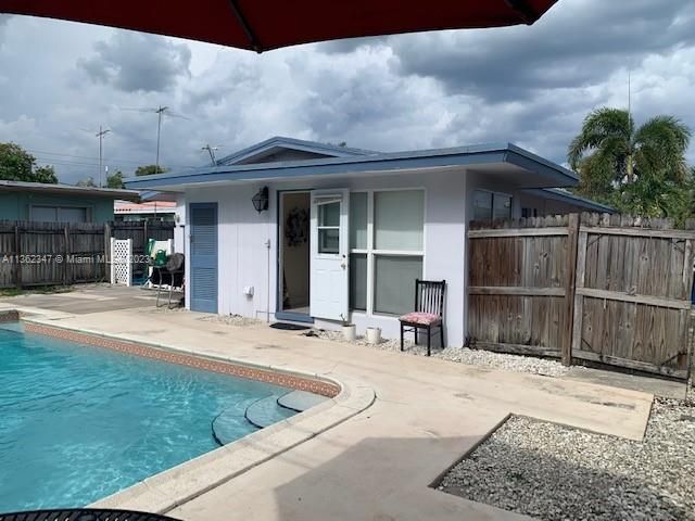 Recently Sold: $750,000 (0 beds, 0 baths, 1882 Square Feet)