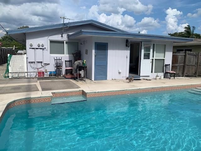 Recently Sold: $750,000 (0 beds, 0 baths, 1882 Square Feet)