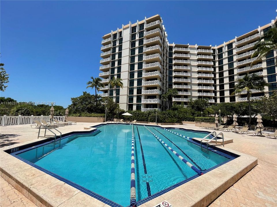 Recently Sold: $1,200,000 (2 beds, 2 baths, 1782 Square Feet)