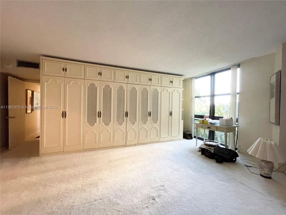 Recently Sold: $1,200,000 (2 beds, 2 baths, 1782 Square Feet)