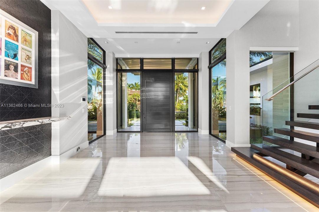 Recently Sold: $11,500,000 (5 beds, 5 baths, 7725 Square Feet)